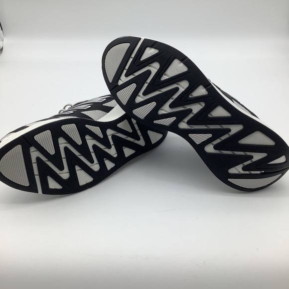 Adidas‎ Adizero Aruku Originals Running Shoes JI3555 Black White M 11 W 12 NWT main image 9